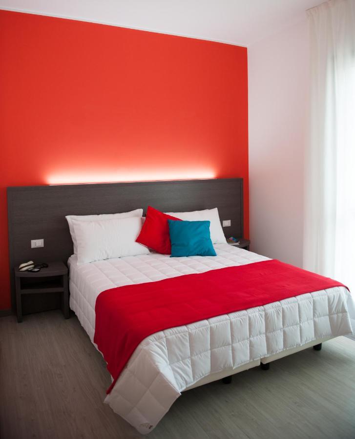 29 Cav Apartments Боллате Экстерьер фото