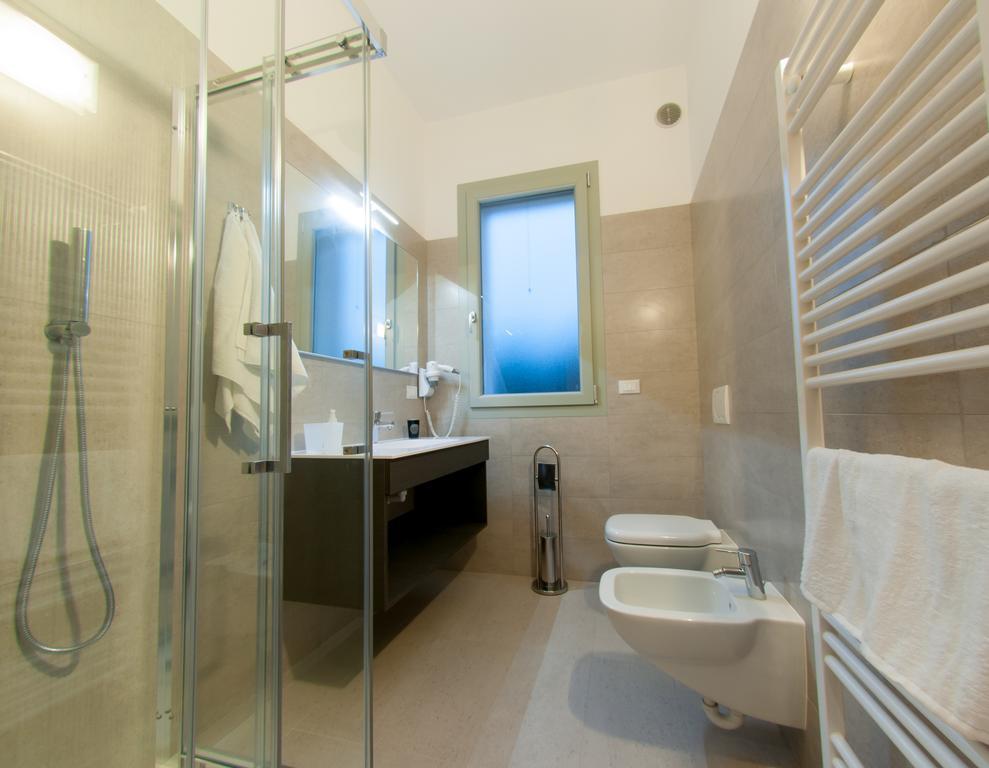 29 Cav Apartments Боллате Номер фото